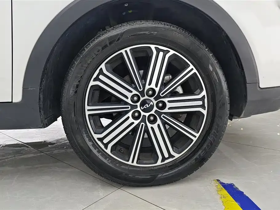 Kia Sportage — фото 9