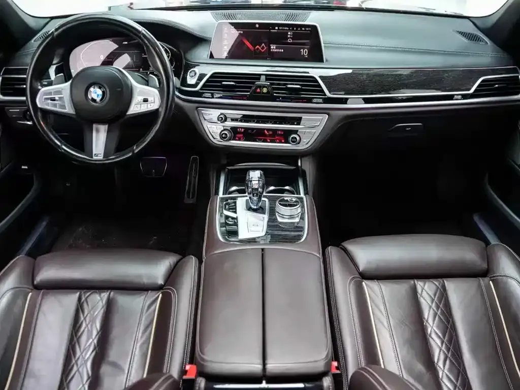 BMW 7 Series — фото 4