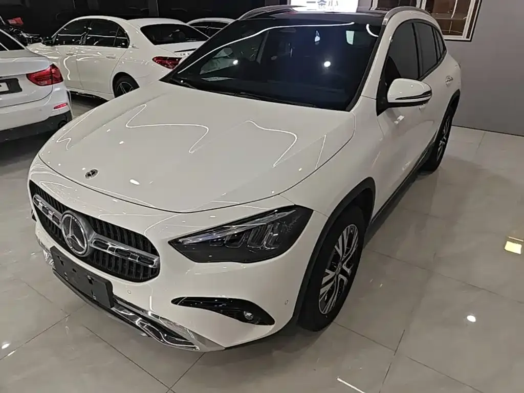 Mercedes-Benz GLA — фото 6