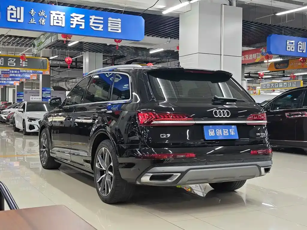 Audi Q7 — фото 3