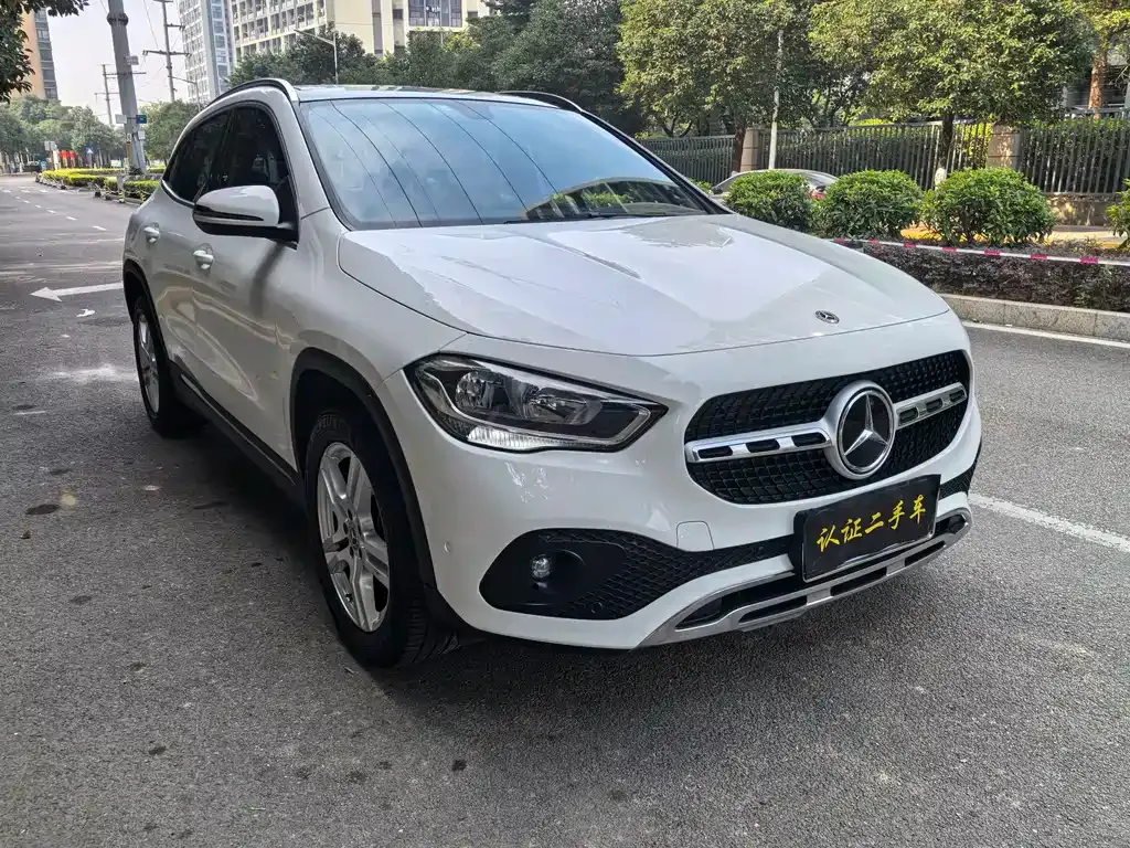 Mercedes-Benz GLA — фото 7