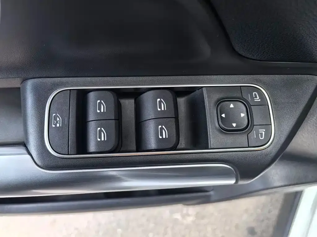 Mercedes-Benz GLA — фото 10