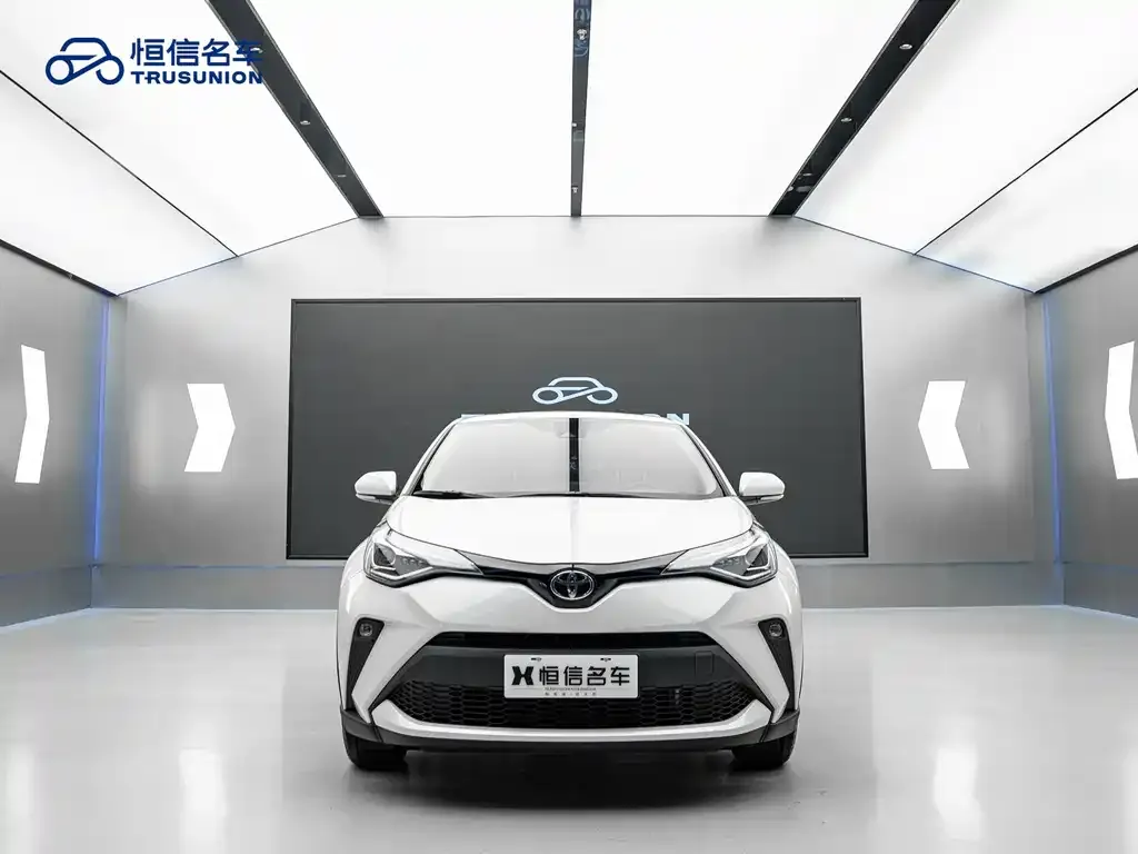 Toyota C-HR — фото 3