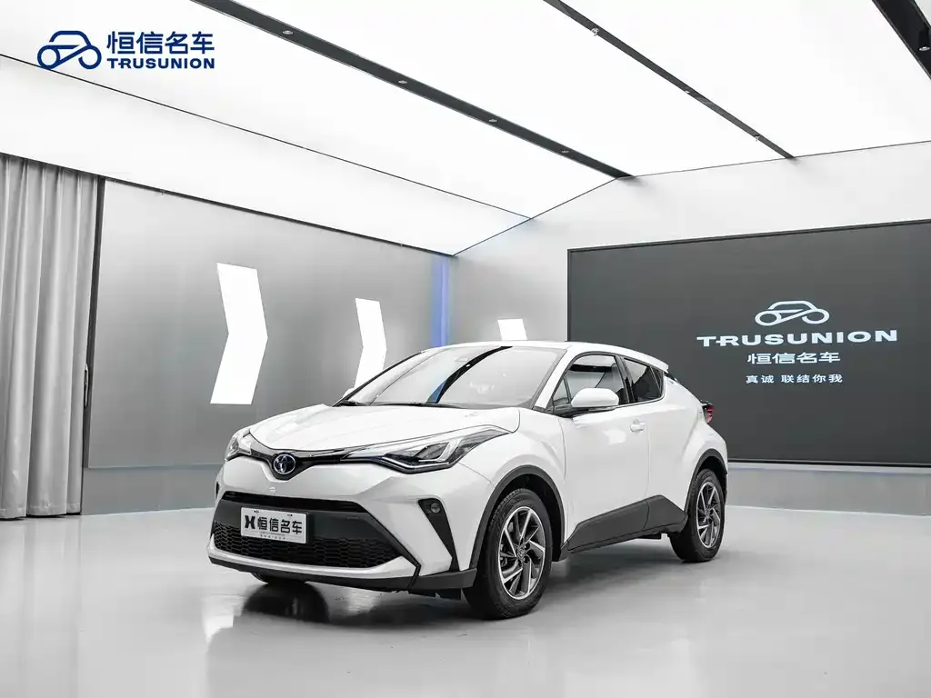 Toyota C-HR — фото 8