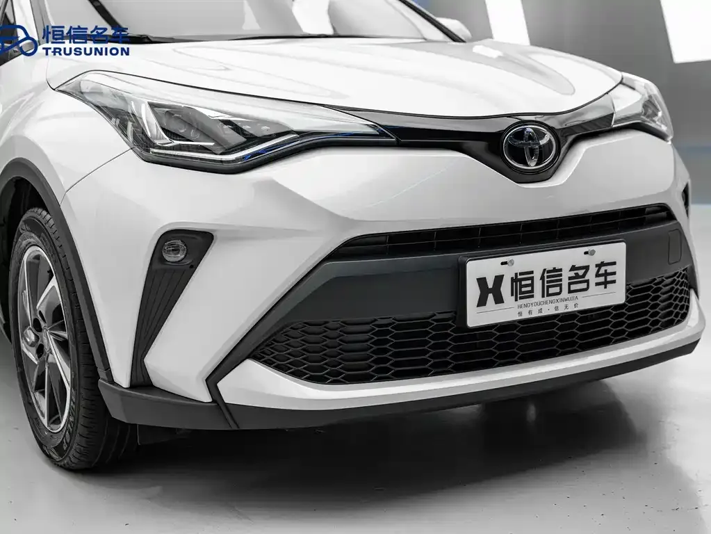 Toyota C-HR — фото 7