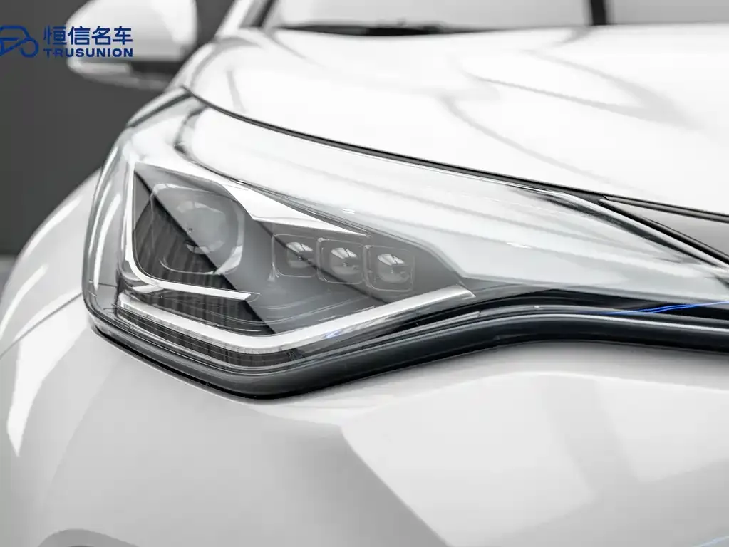 Toyota C-HR — фото 5