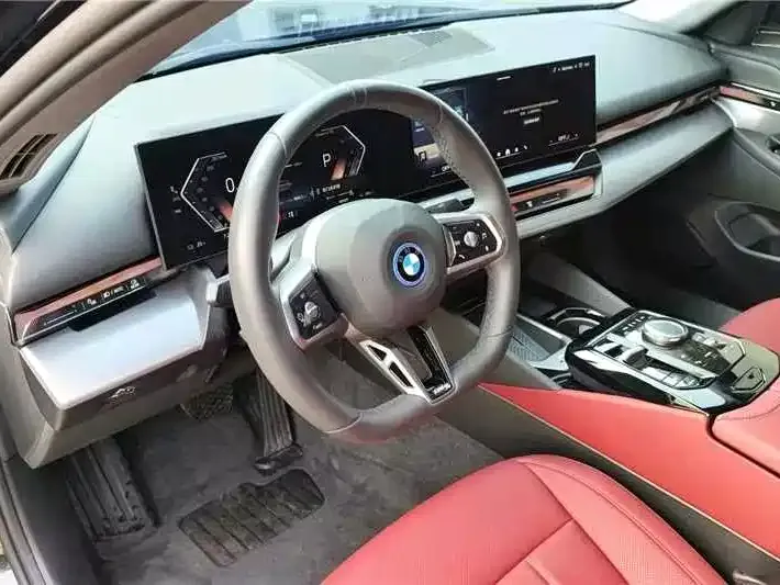 BMW i5 — фото 7