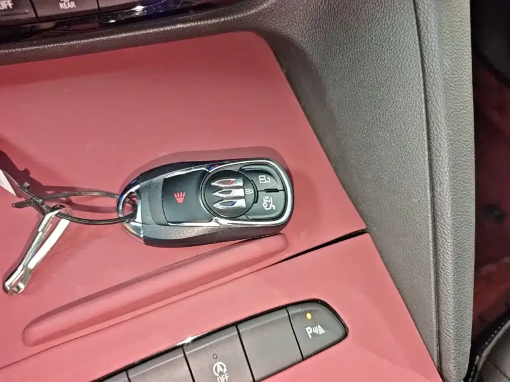 Buick Regal — фото 10