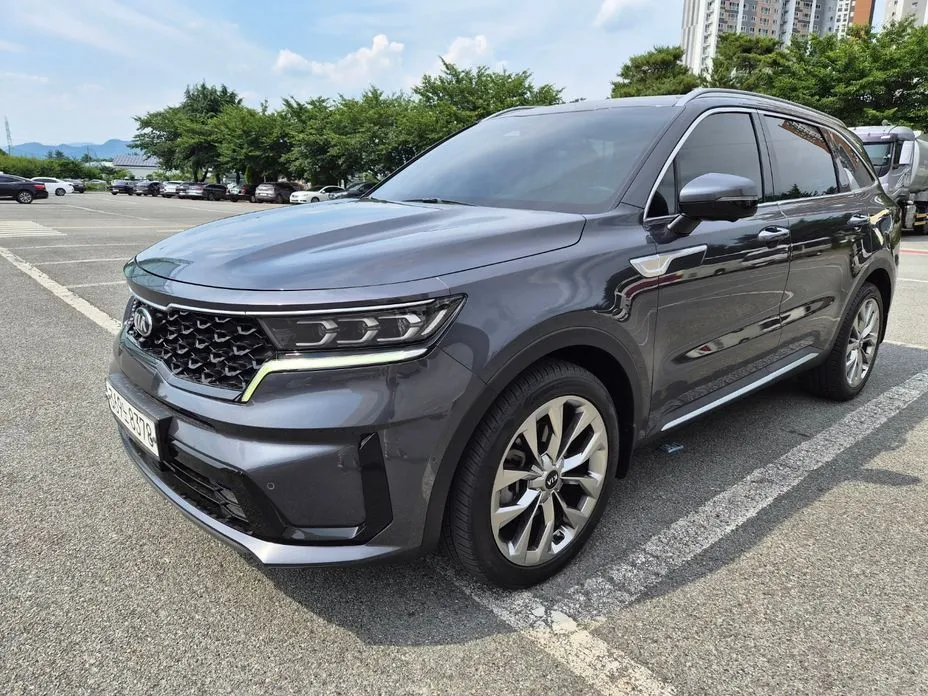 Kia Sorento — фото 7