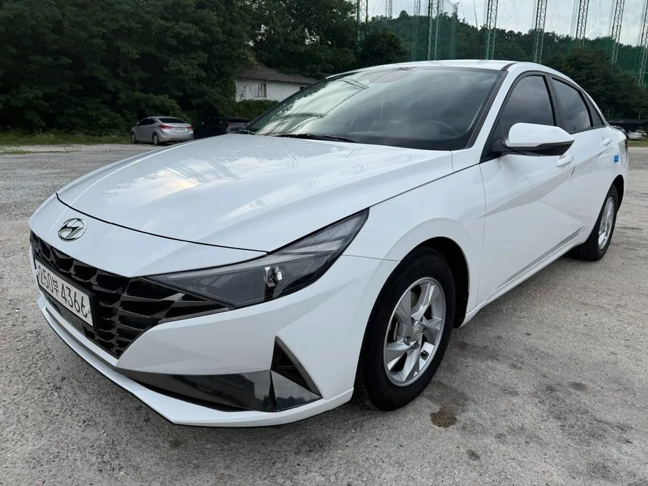 Hyundai AVANTE — фото 1