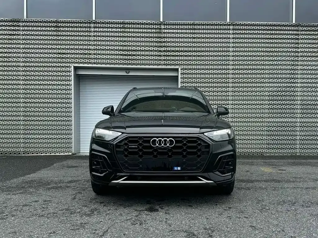 Audi Q5L — фото 2