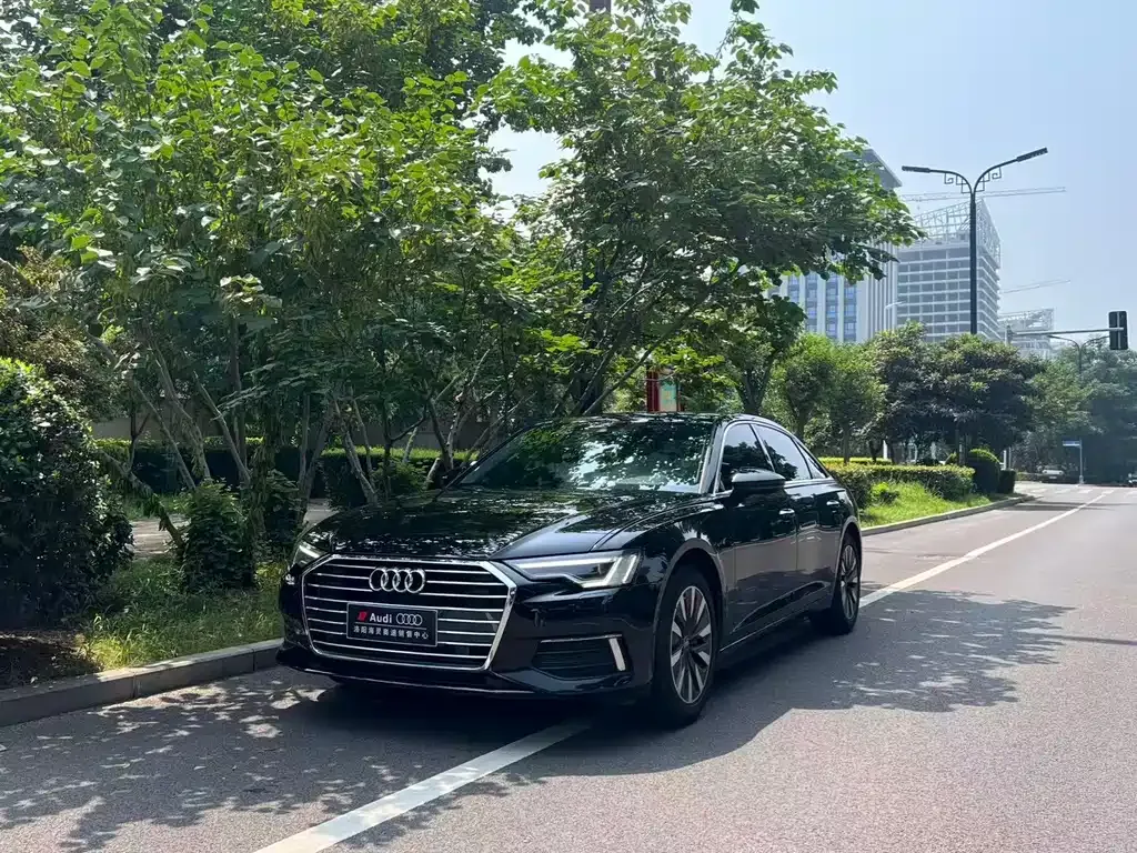 Audi A6L — фото 8