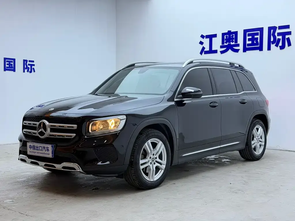 Mercedes-Benz GLB — фото 1