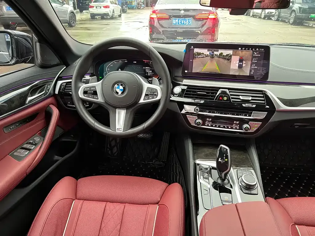 BMW 5 Series — фото 10