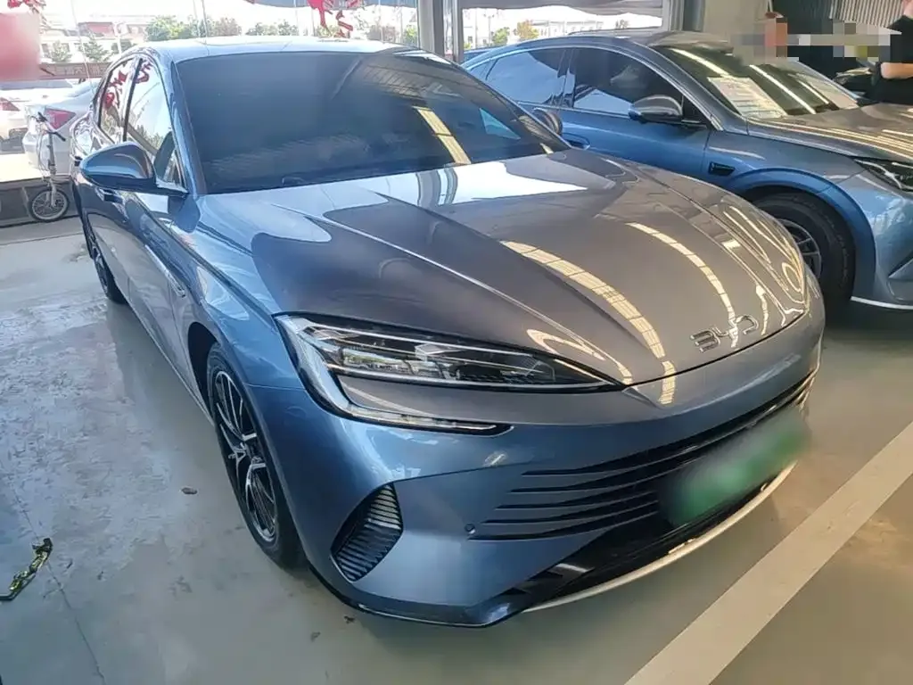 BYD Seal — фото 5
