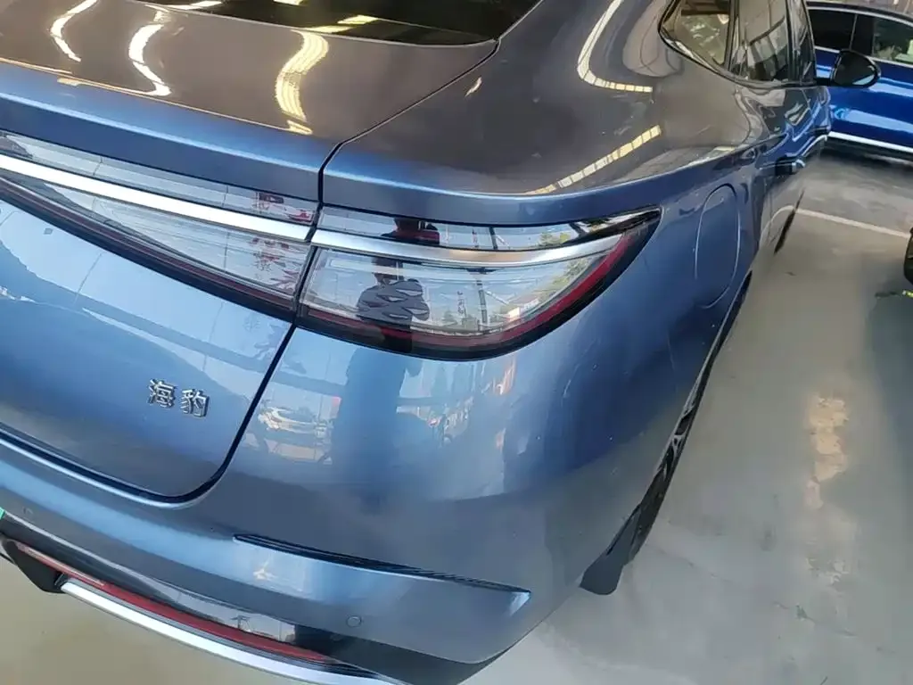 BYD Seal — фото 3