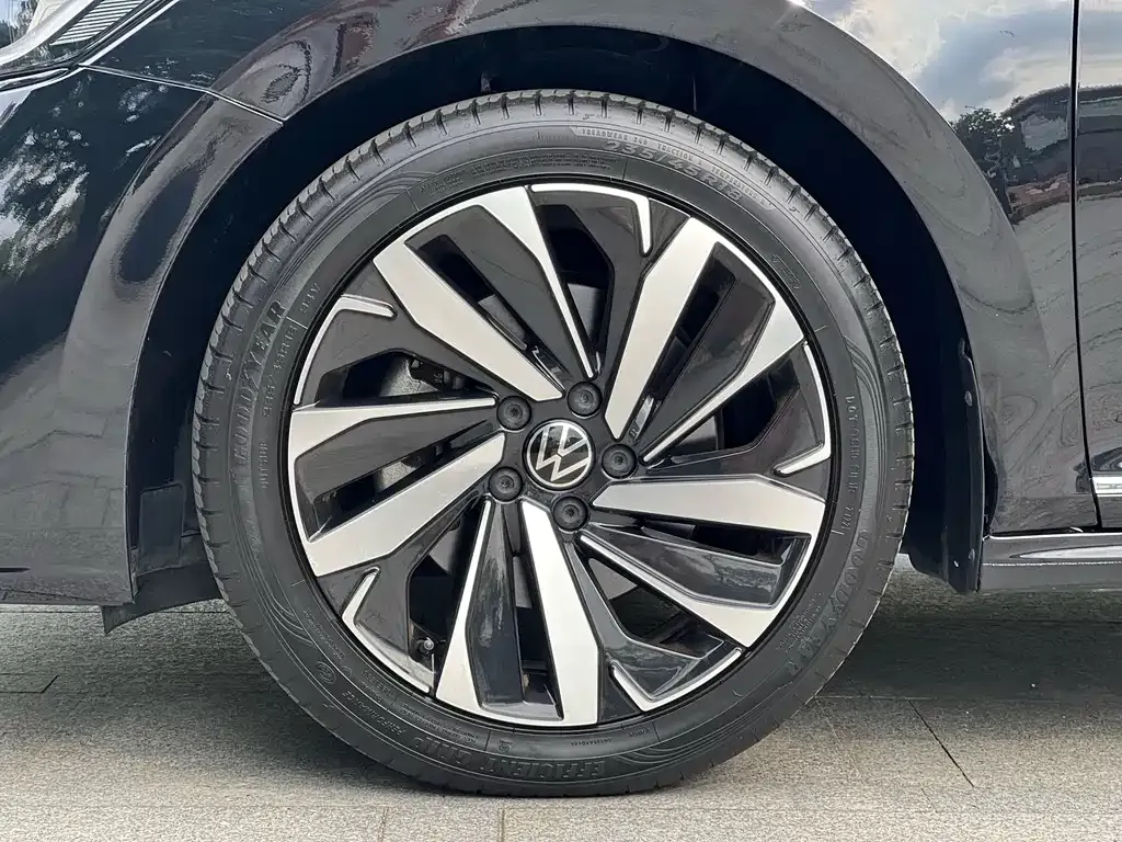 Volkswagen Passat — фото 2