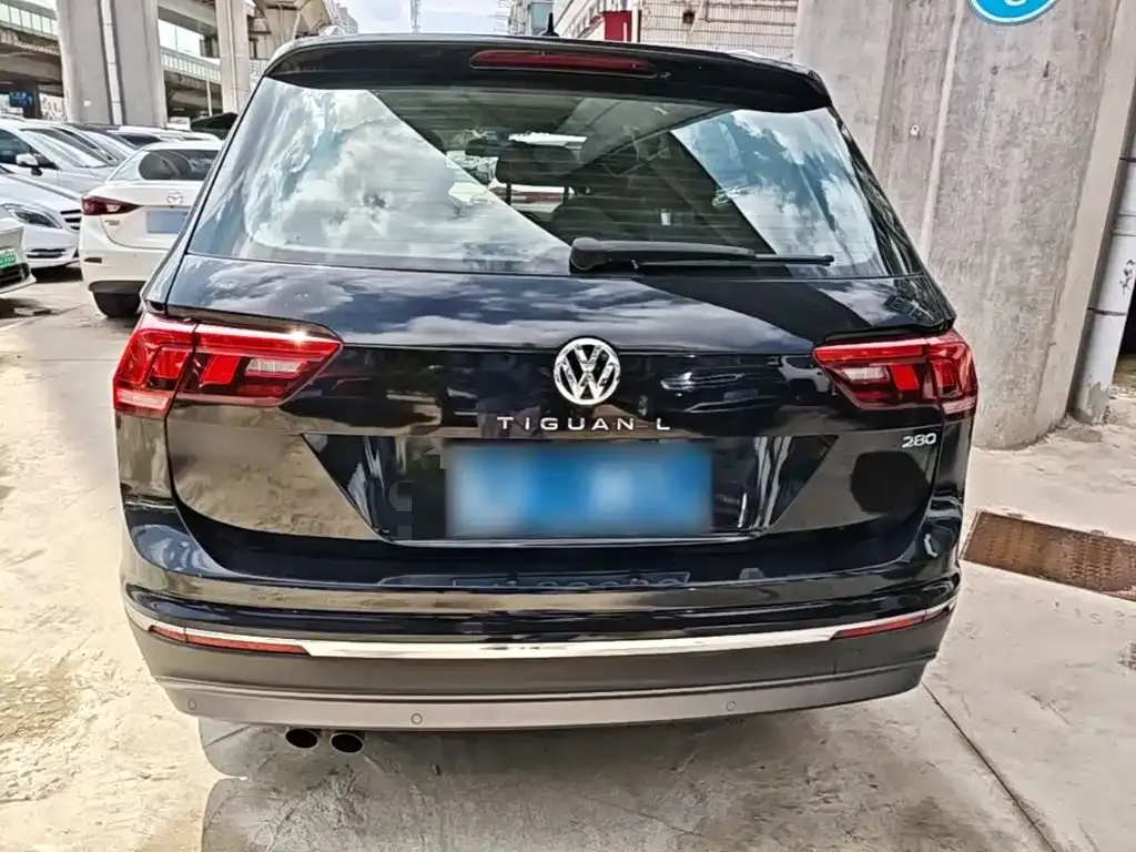 Volkswagen Tiguan L — фото 3