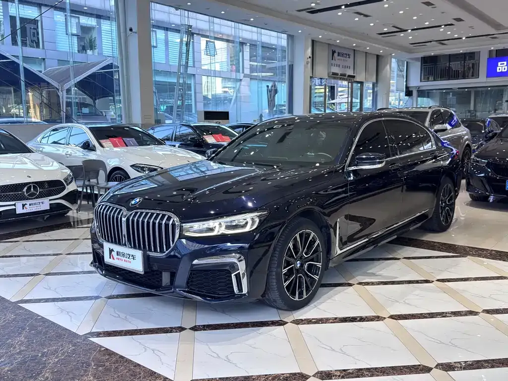 BMW 7 Series — фото 5
