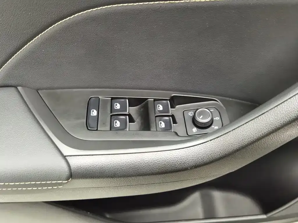Skoda Kodiaq — фото 7