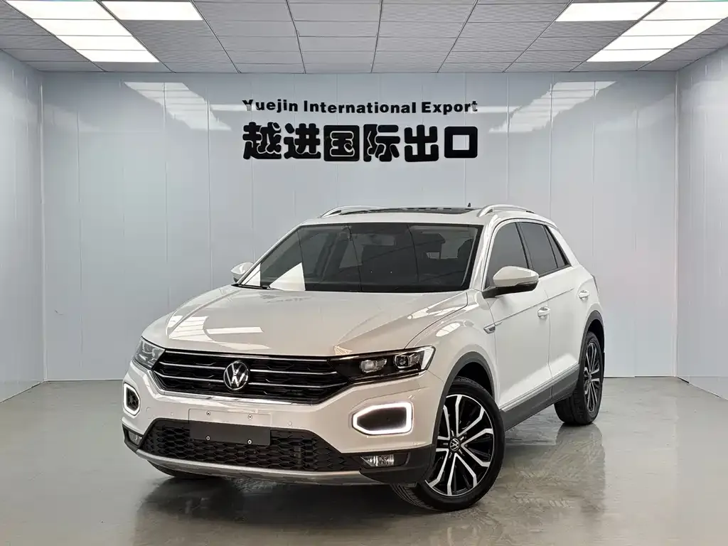 Volkswagen T-Roc — фото 1