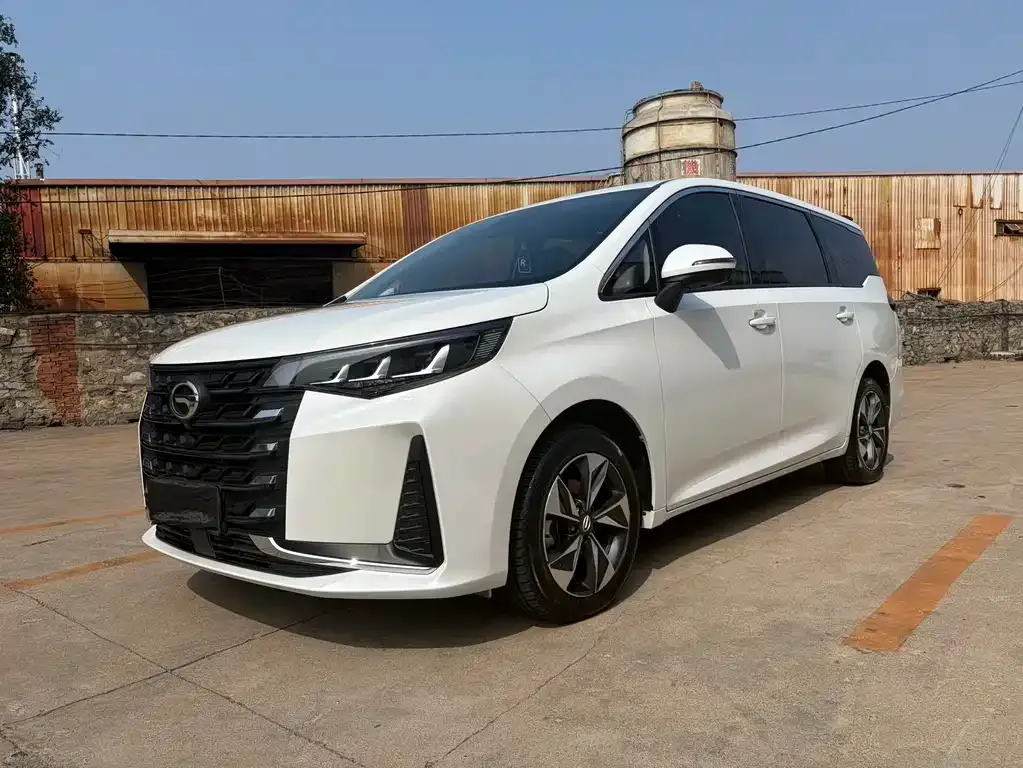 GAC Motor Trumpchi M6 — фото 1