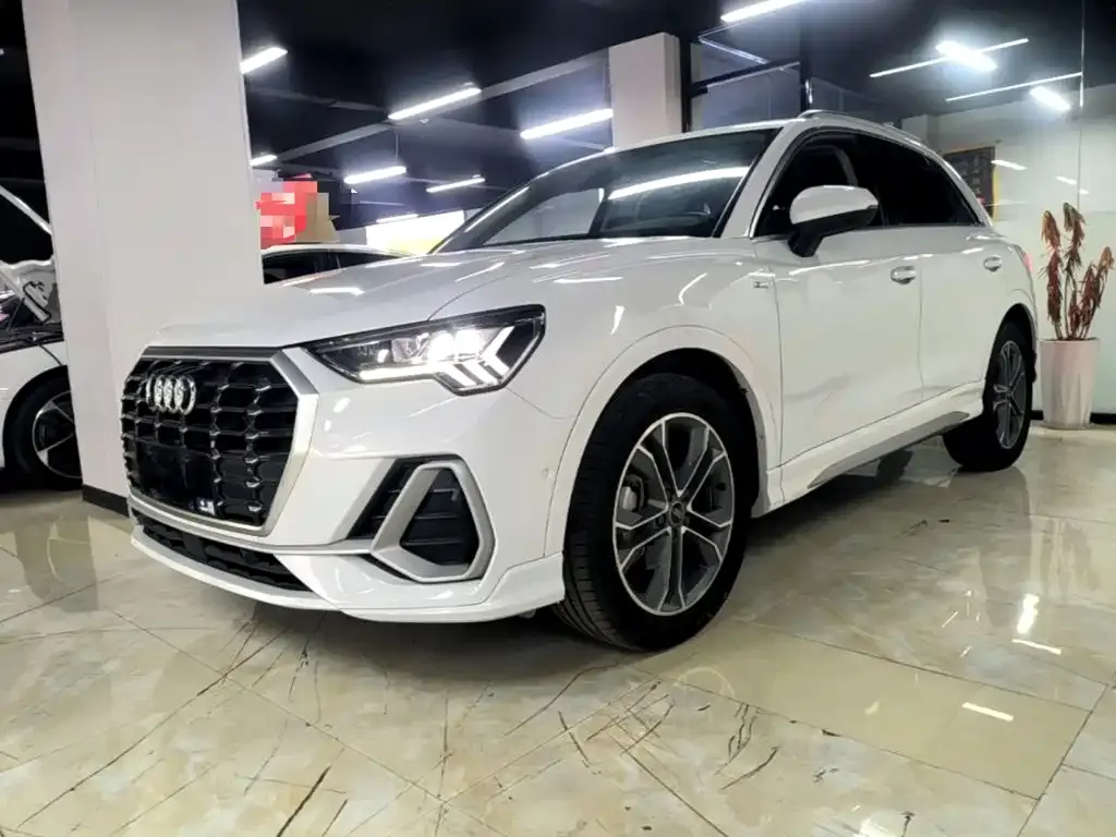 Audi Q3 — фото 9