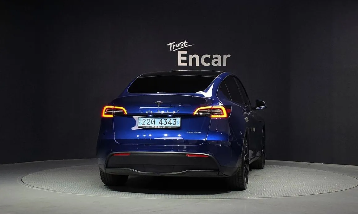 Tesla Model Y — фото 4