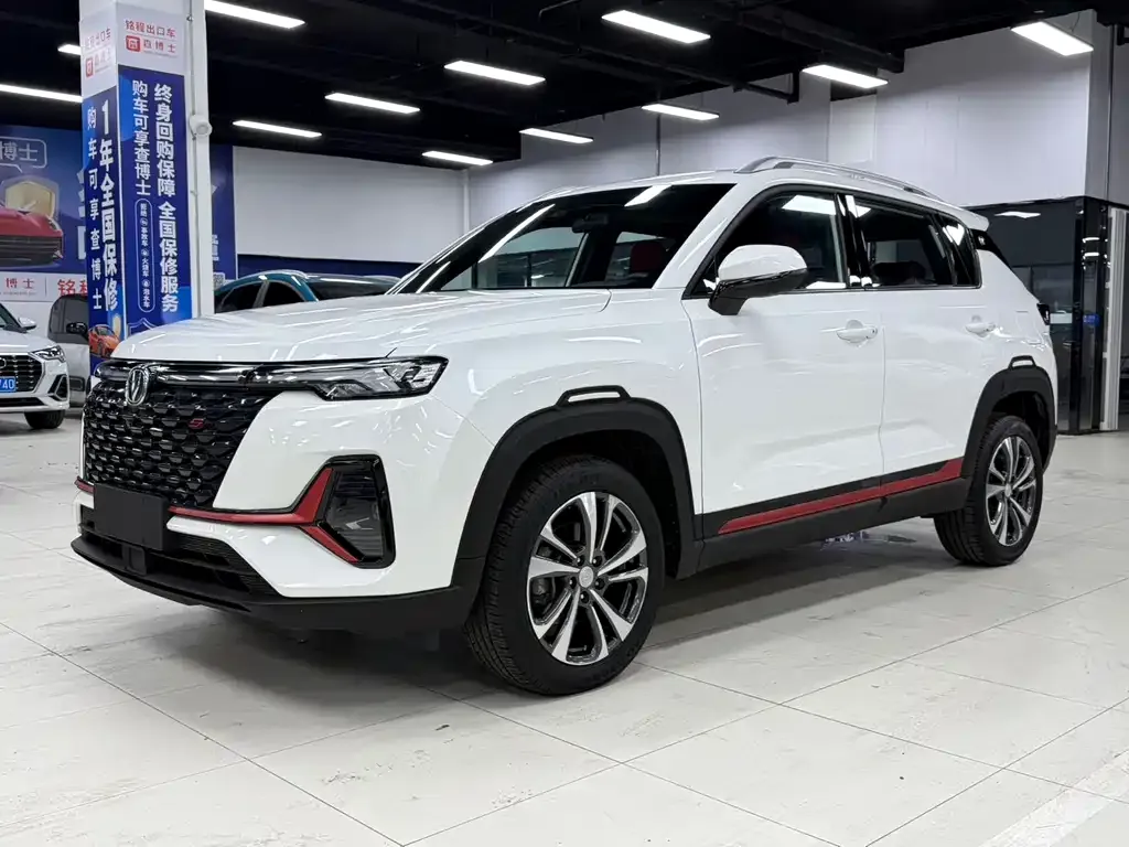 Changan CS35PLUS — фото 1