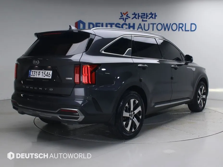 Kia Sorento — фото 6