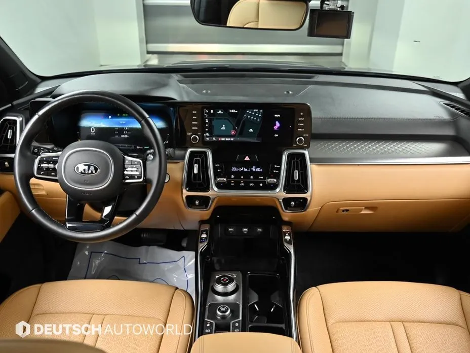 Kia Sorento — фото 8