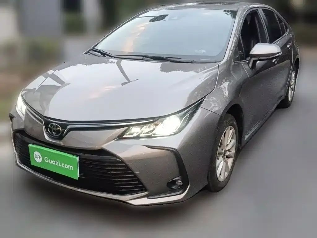 Toyota Corolla — фото 1