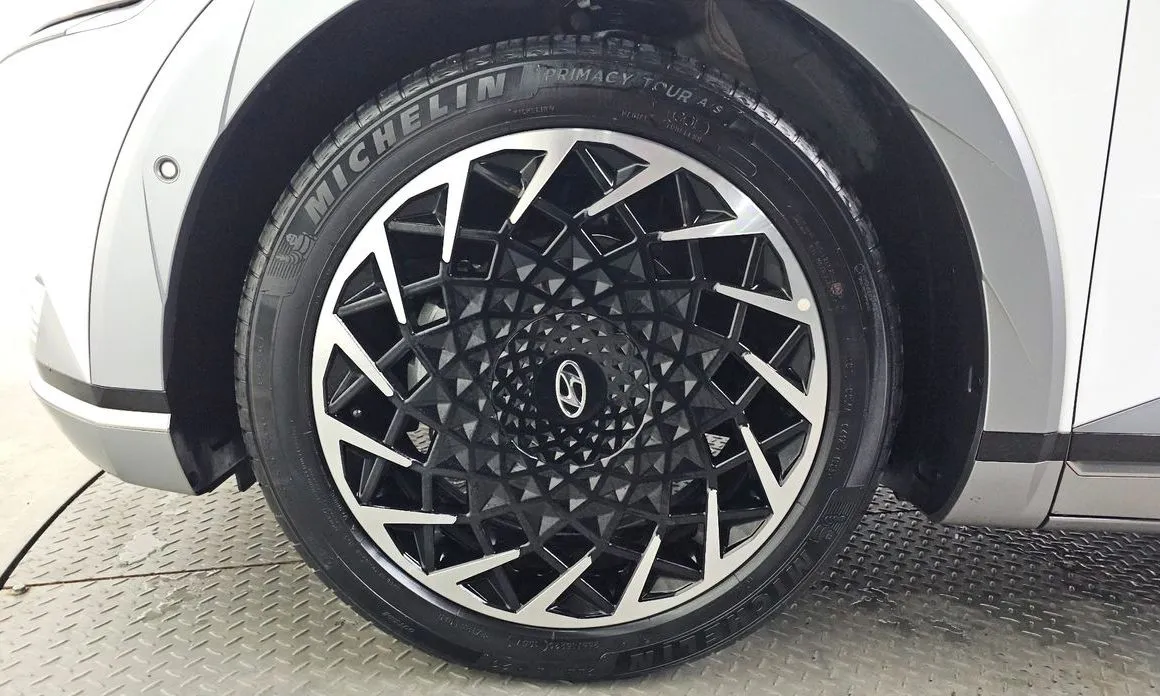 Hyundai Ioniq5 — фото 10