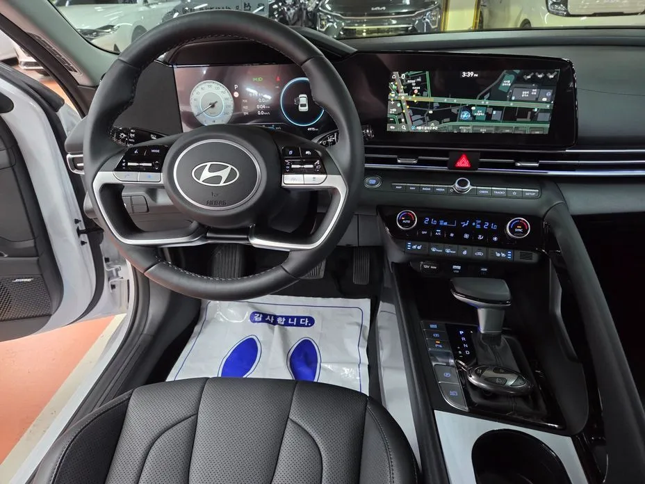 Hyundai AVANTE — фото 9