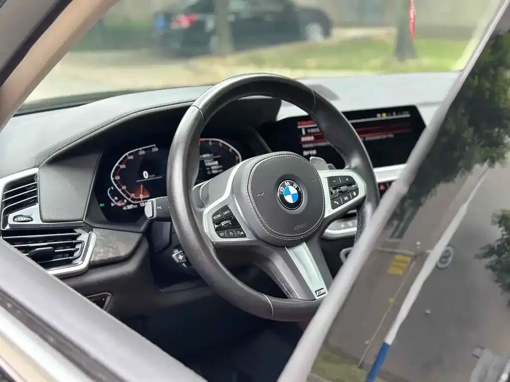BMW X5 (Import) — фото 2