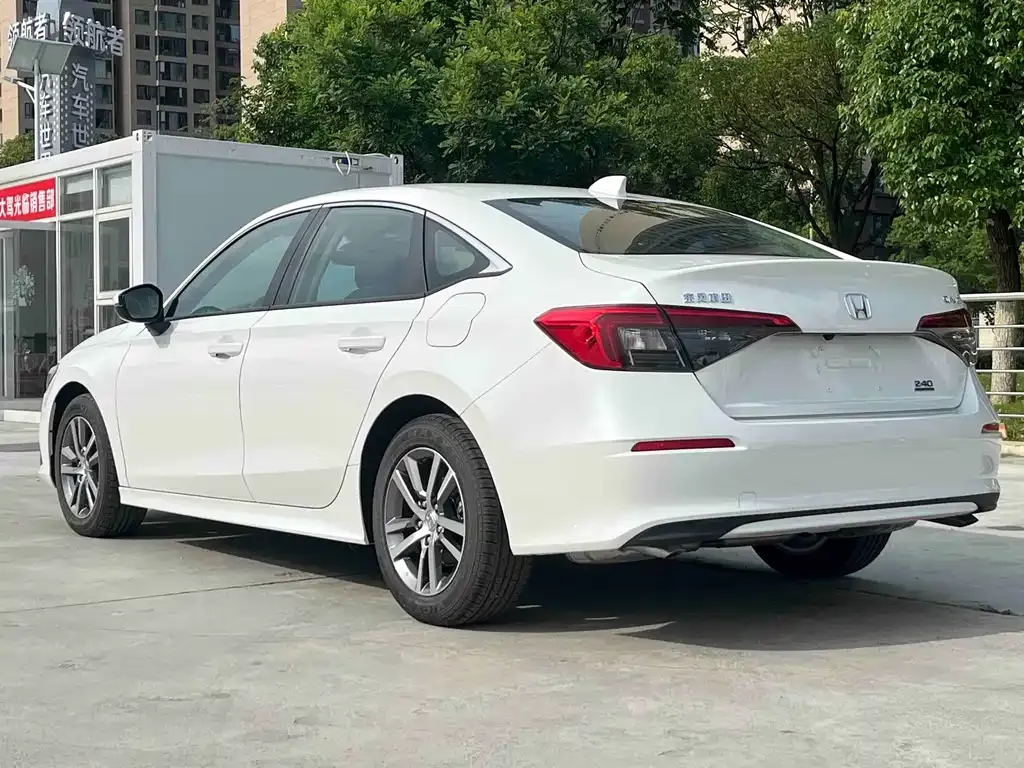 Honda Civic — фото 9