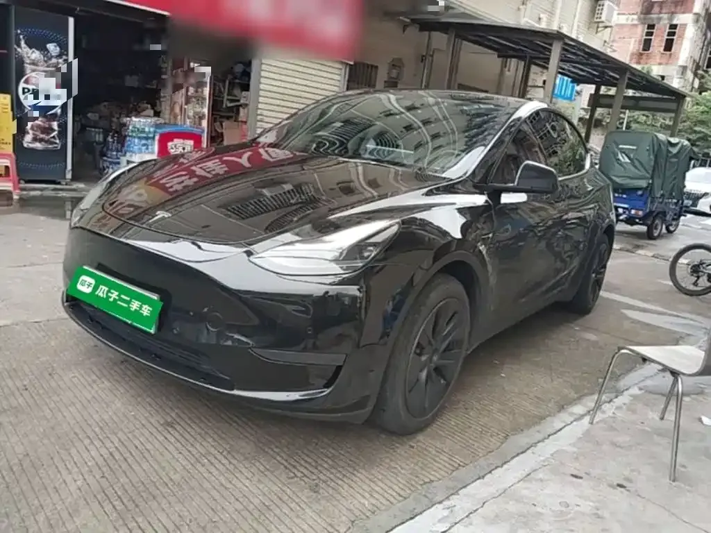 Tesla Model Y — фото 4