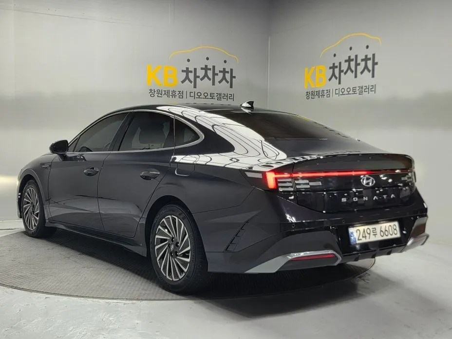 Hyundai Sonata — фото 2