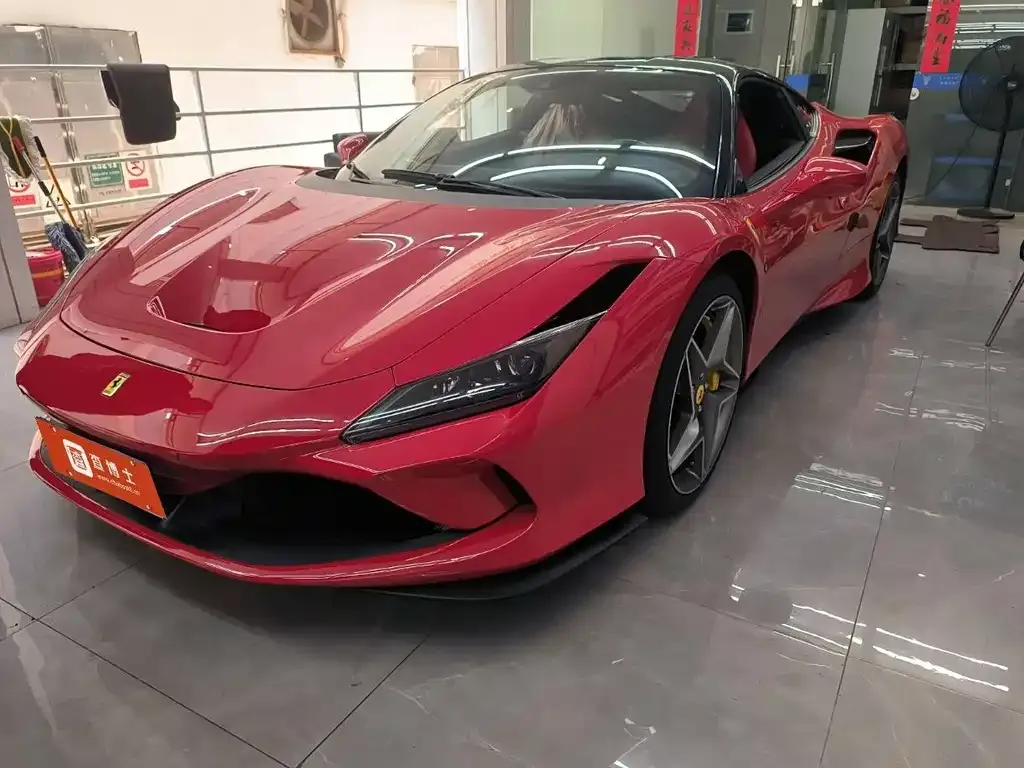 Ferrari F8 — фото 1