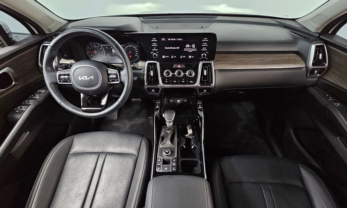 Kia Sorento — фото 4