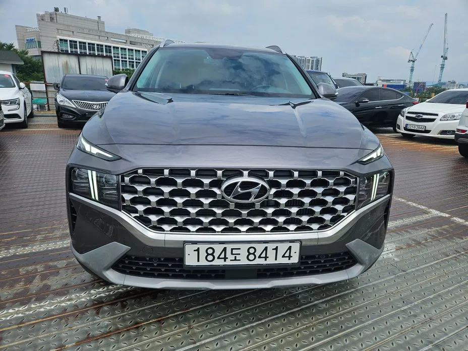 Hyundai Santafe — фото 1