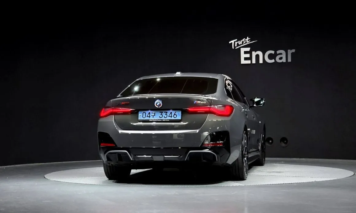 BMW i4 — фото 4