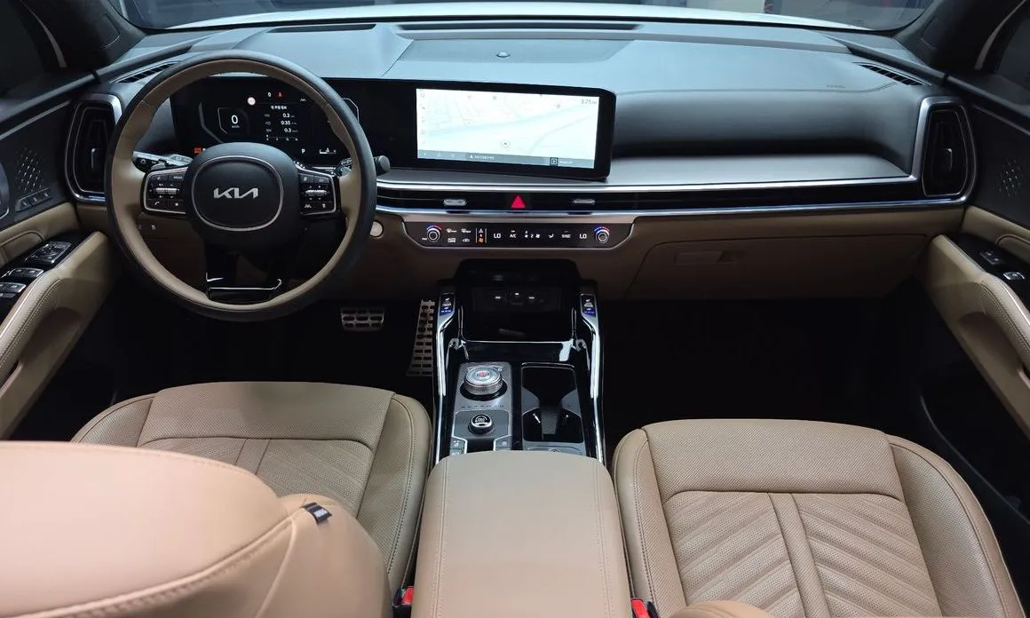 Kia Sorento — фото 5