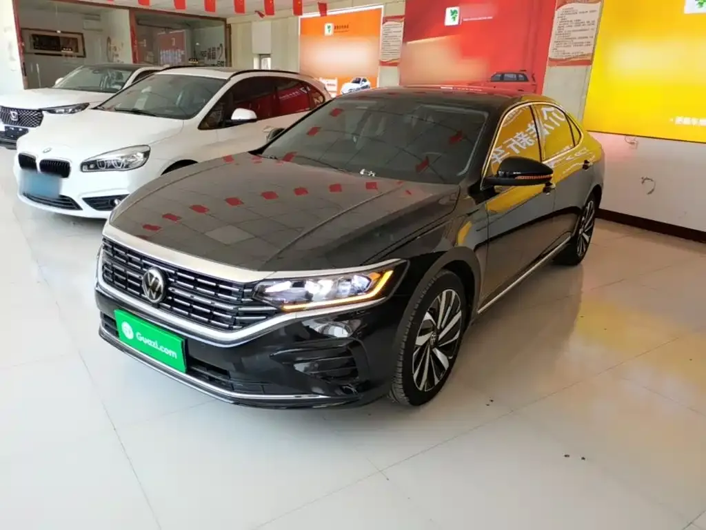 Volkswagen Passat — фото 1