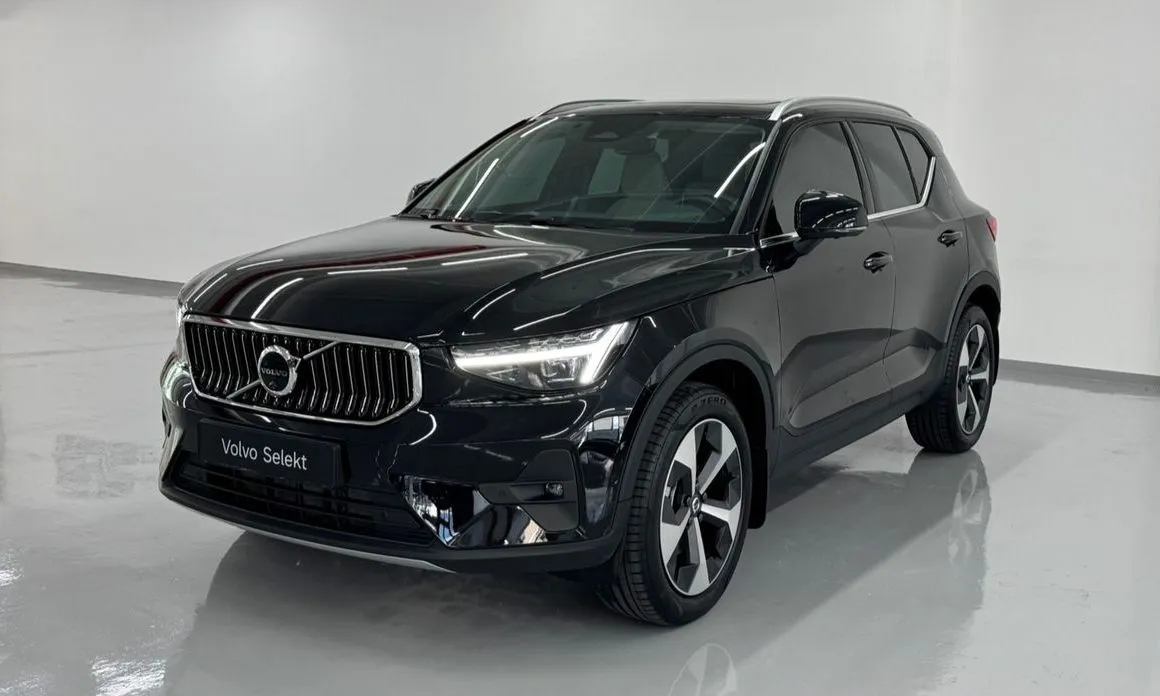 Volvo XC40 — фото 1
