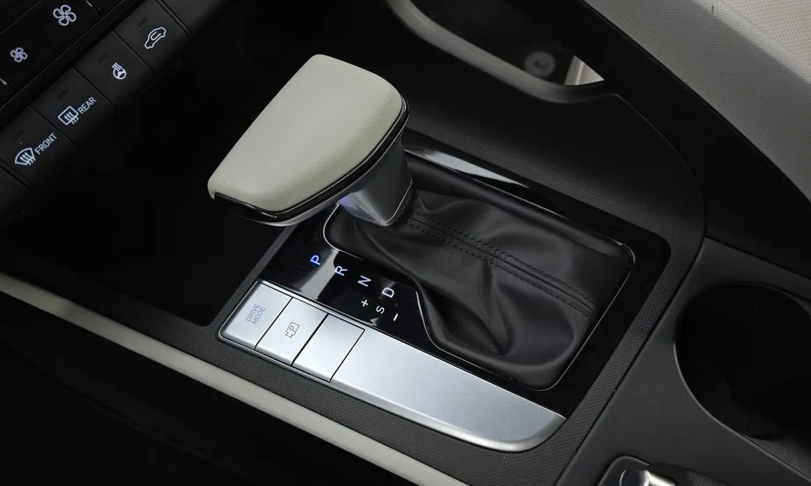 Hyundai AVANTE — фото 7