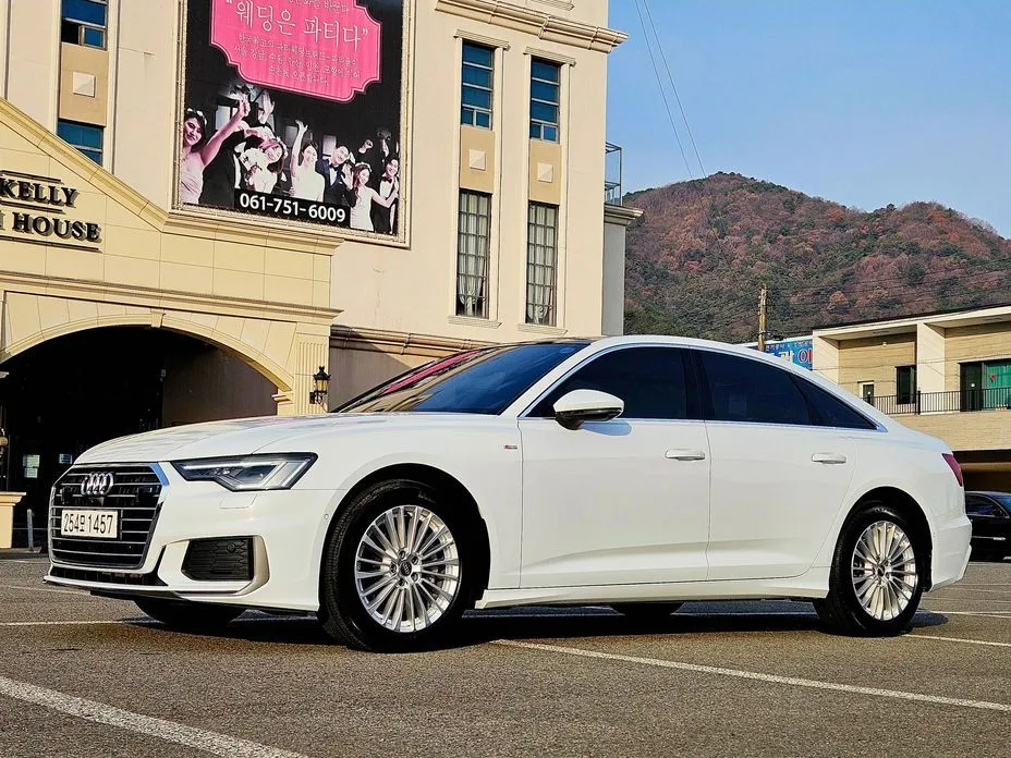 Audi A6 — фото 8