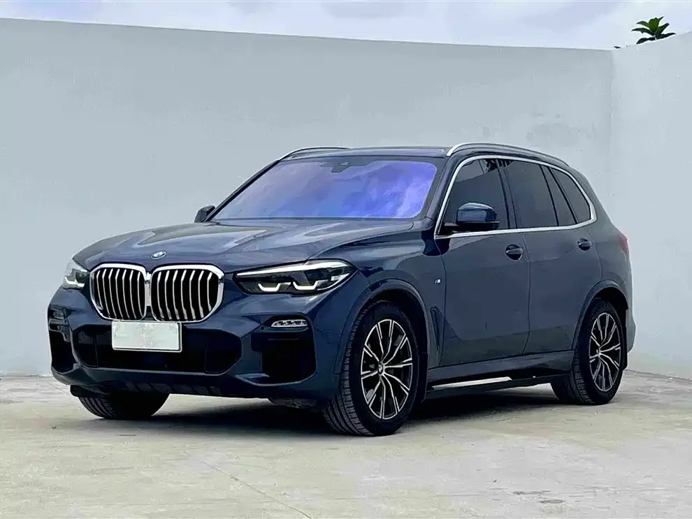 BMW X5 (Import) — фото 1