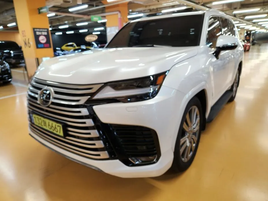Lexus LX — фото 5