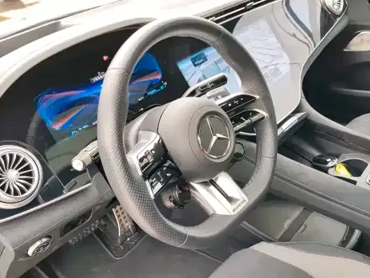 Mercedes-Benz EQE AMG — фото 2
